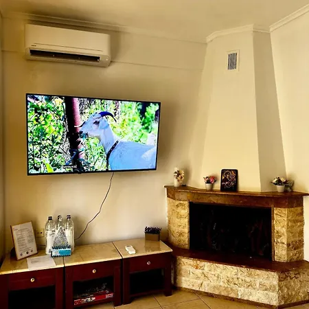 Florina Perea Beachside Apartment Néoi Epivátai