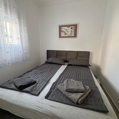 Apartment Florina Perea Beachside