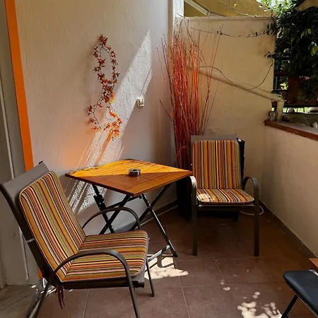 Florina Perea Beachside Apartment